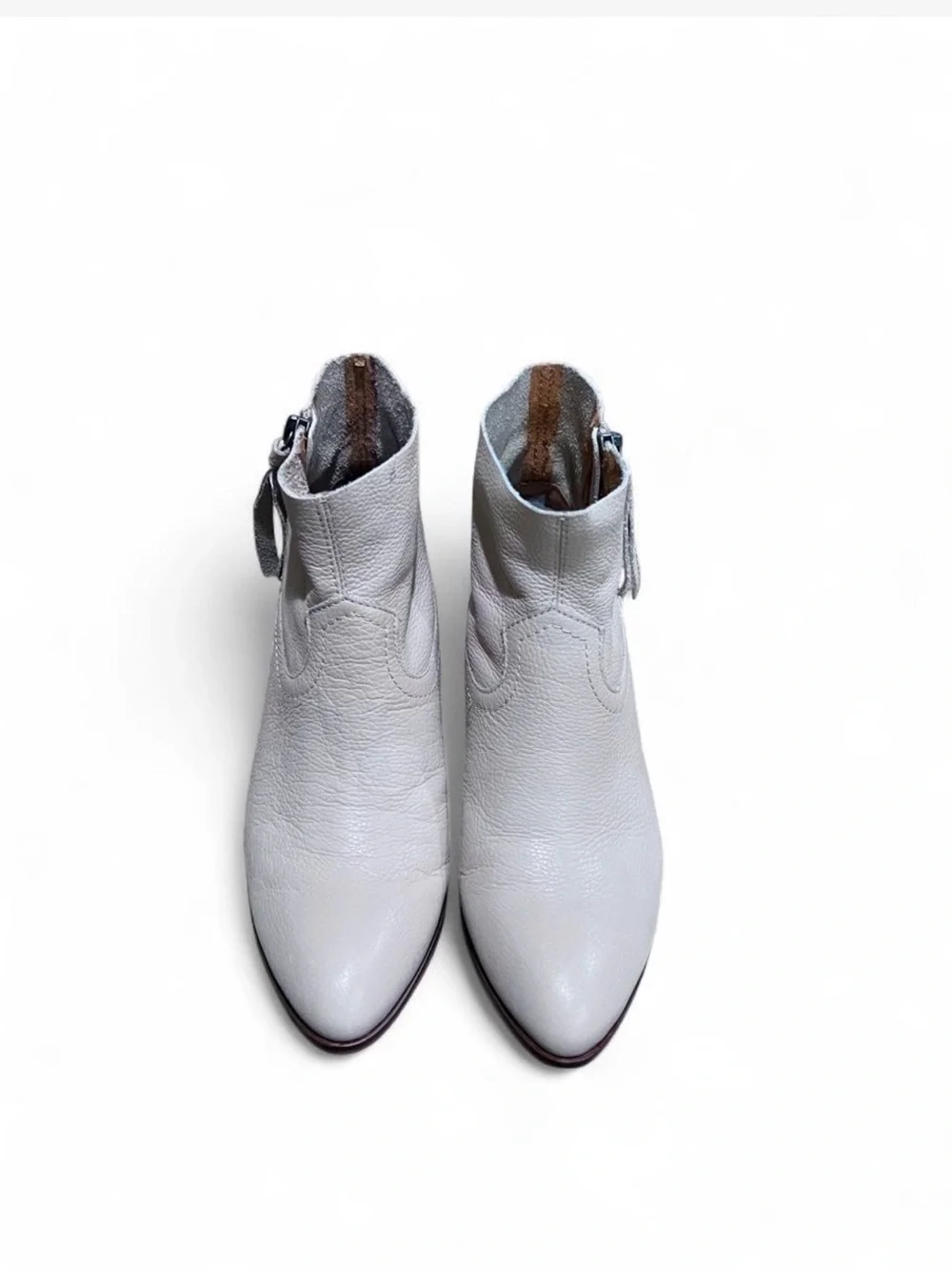Frye& Co White Leather Zip Ankle Booties